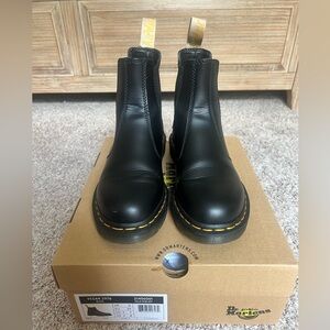 Dr.Martens Vegan 2976 Felix Chelsea Boots